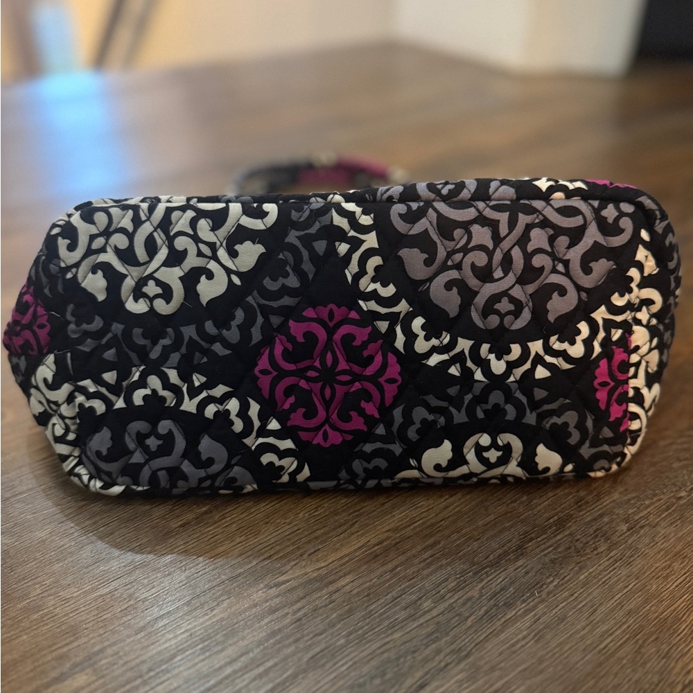 Vera Bradley Small Tote - Picture 4 of 6